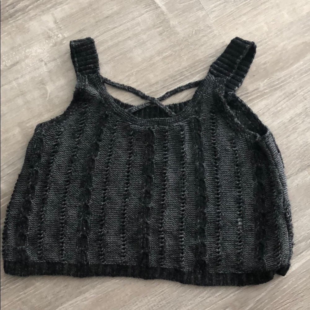 Crop top